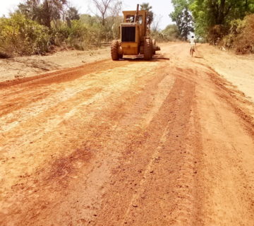 Road construction - Lifft-Cashew Project - Shelter For Life International